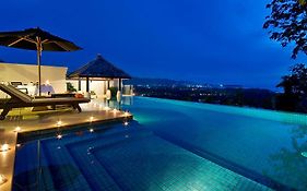 Phuket Pavilions Resort